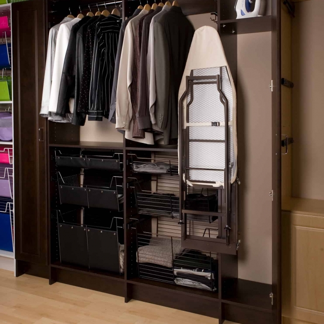 FOLD-OUT IRONING BOARD